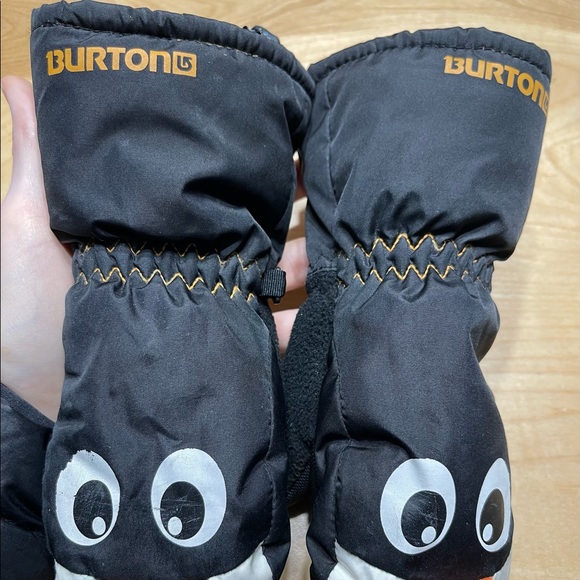 Kids Burton penguin 🐧 mittens size 4T - Picture 2 of 4